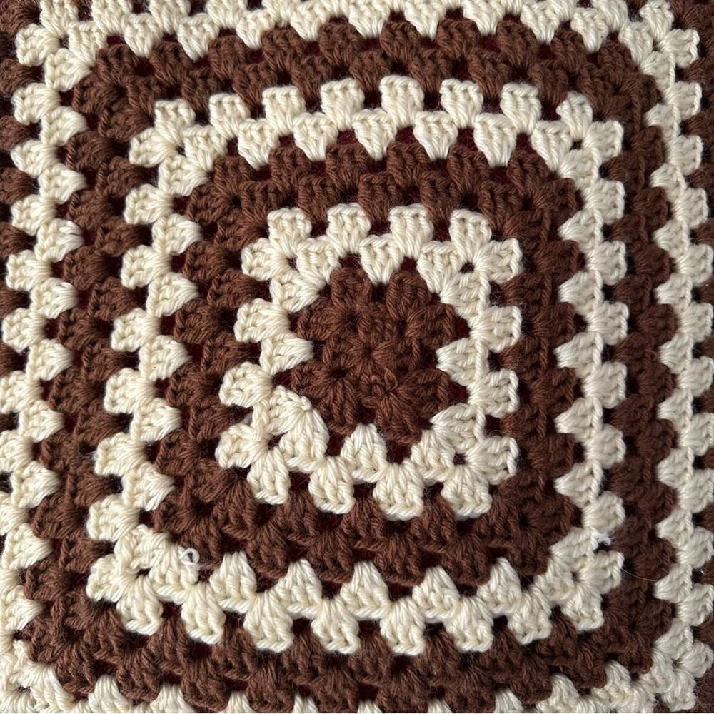Handcrafted Made Spain Boho Vintage Retro Crocheted Granny Square Shopper Tote - Picture 4 of 10
